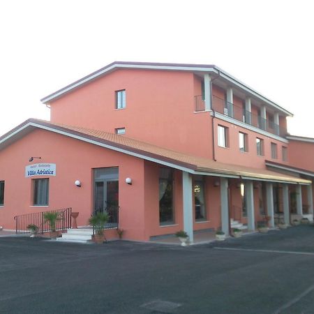 Hotel Villa Adriatica Portocannone ภายนอก รูปภาพ